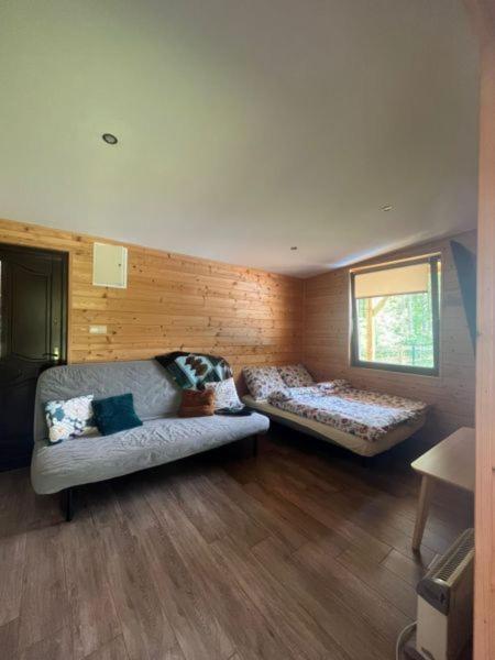 Lesny Zakatek Bed & Breakfast Смардзевице Екстериор снимка
