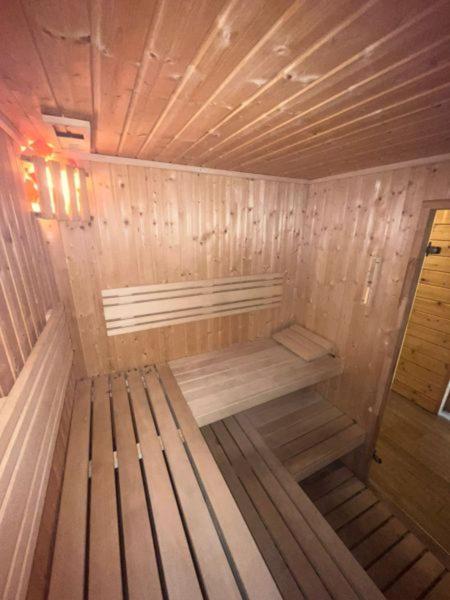 Lesny Zakatek Bed & Breakfast Смардзевице Екстериор снимка