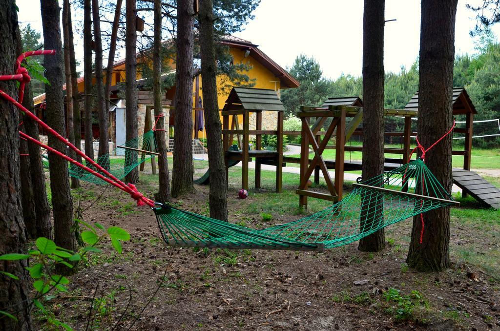 Lesny Zakatek Bed & Breakfast Смардзевице Екстериор снимка