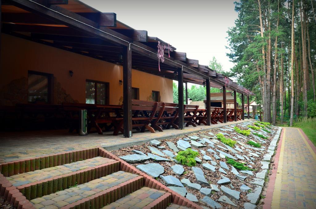 Lesny Zakatek Bed & Breakfast Смардзевице Екстериор снимка