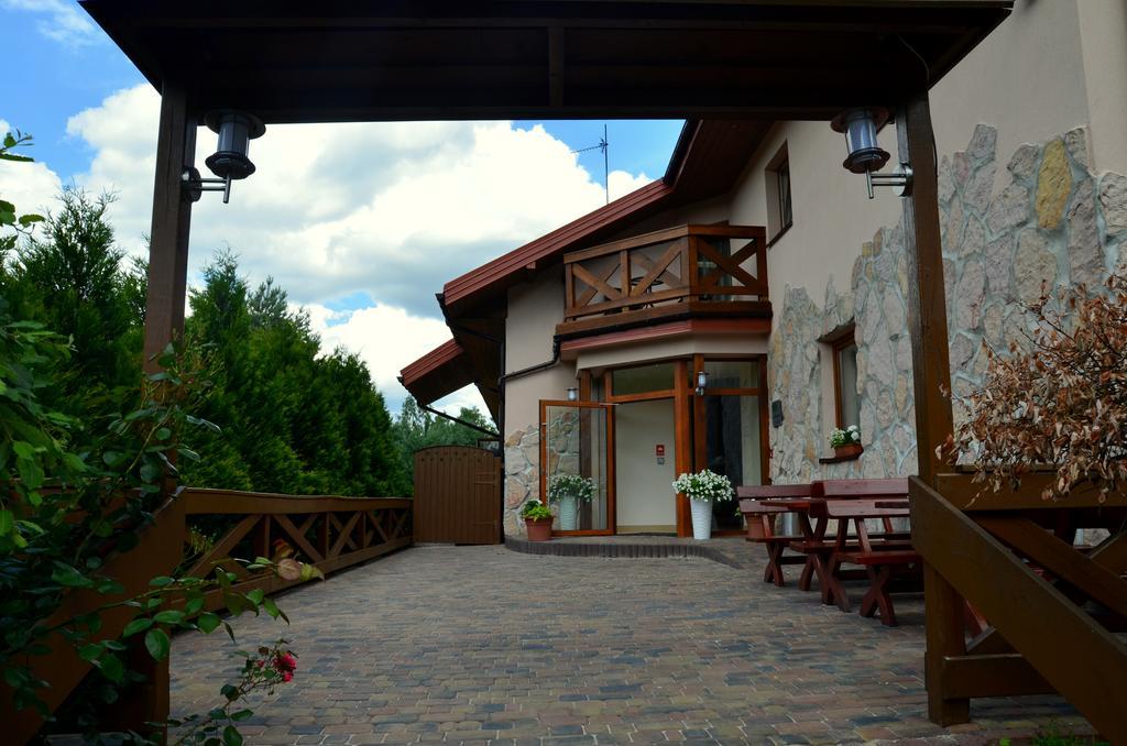 Lesny Zakatek Bed & Breakfast Смардзевице Екстериор снимка