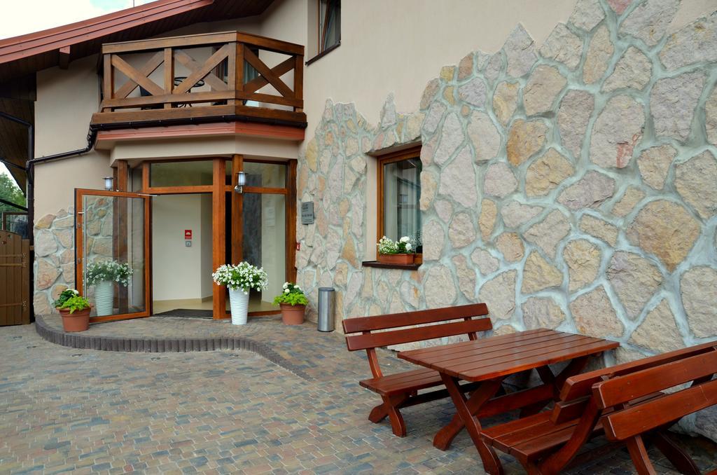 Lesny Zakatek Bed & Breakfast Смардзевице Екстериор снимка