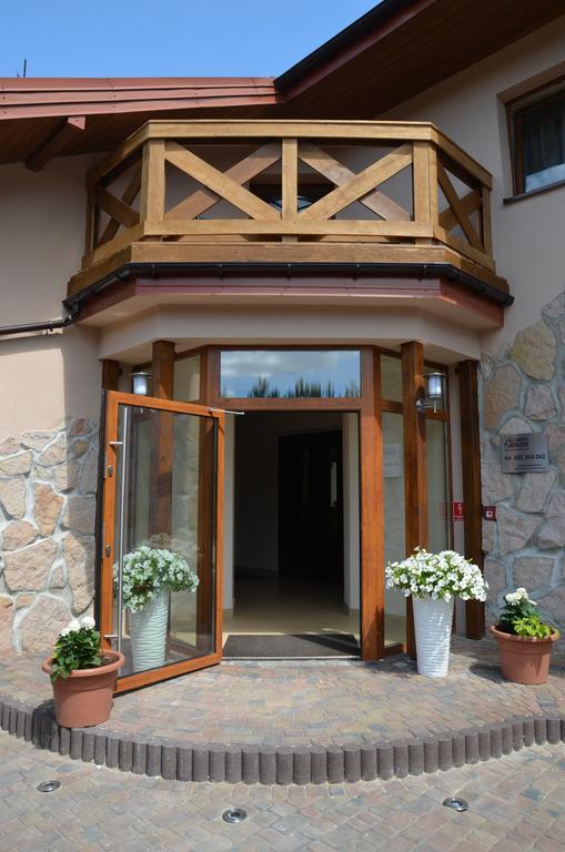 Lesny Zakatek Bed & Breakfast Смардзевице Екстериор снимка