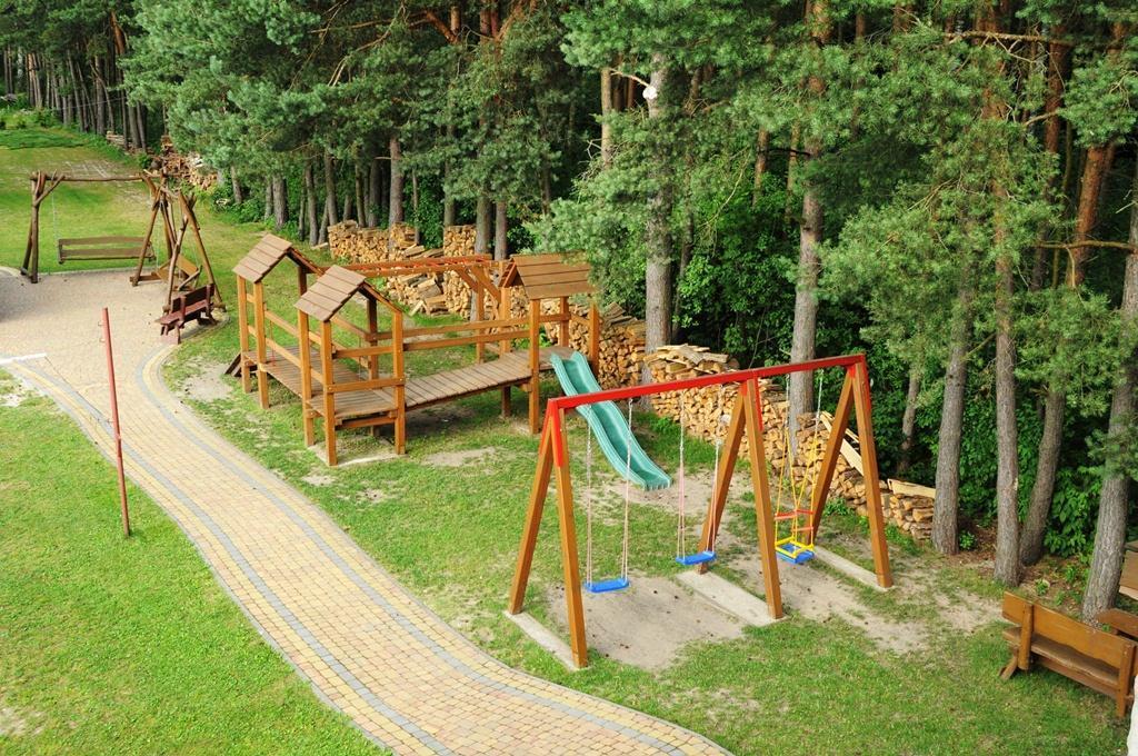 Lesny Zakatek Bed & Breakfast Смардзевице Екстериор снимка